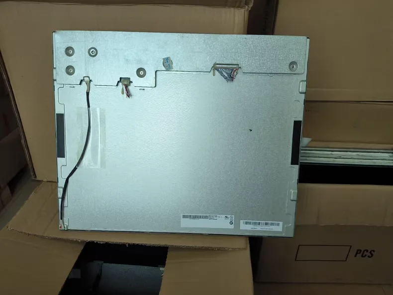 

Проверенный, исправный ЖК-экран 19” G190ETN01.4