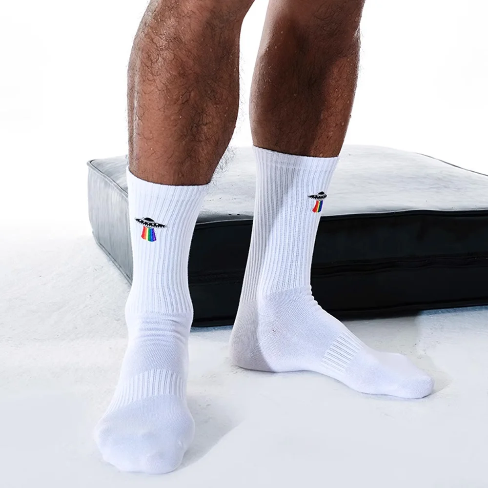 Original Men's Six-color Rainbow Embroidered UFO Pattern Sports Fitness Cotton Socks Flat Four Season Socks
