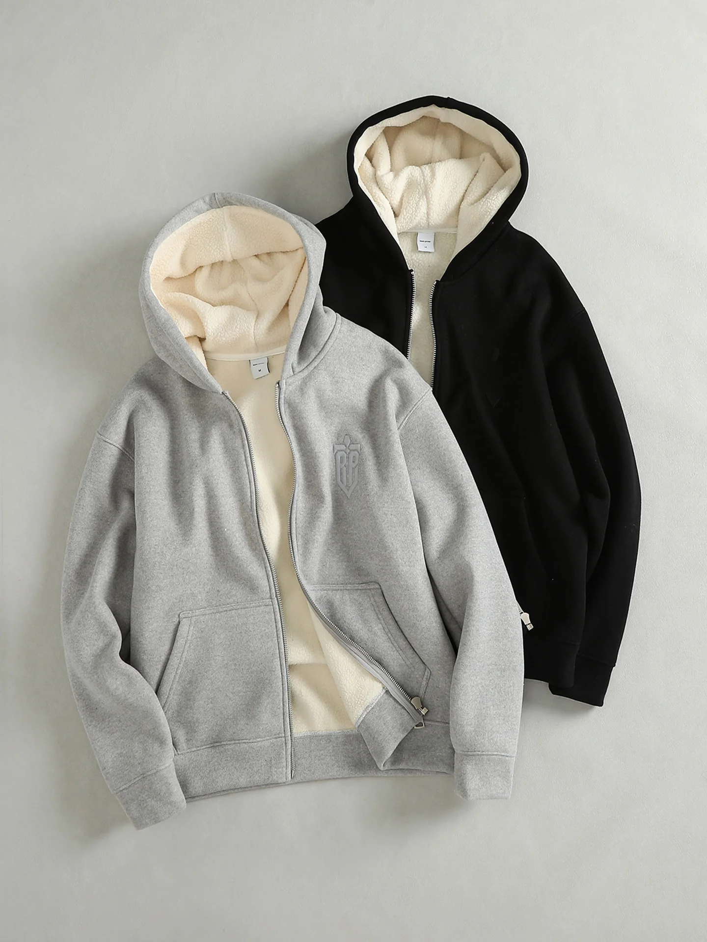 

Men's Fleece Lined Thickened Embroidery Hoodie Sweatshirt Warm Fashionable Open Cardigan Outerwear Casual Loose Fit Long Sleeve