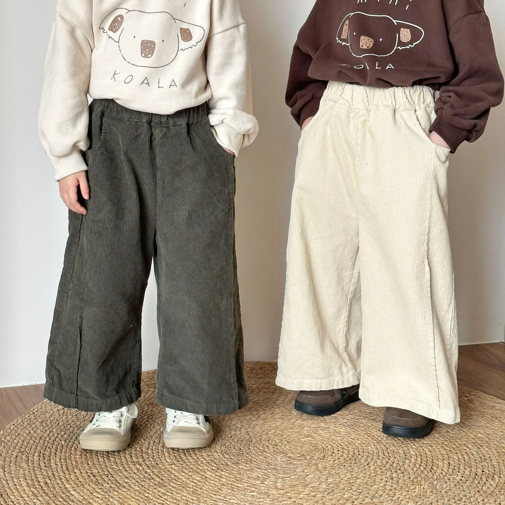 

2025 Autumn New Children Corduroy Trousers Girls Solid Wide Leg Pants Baby Straight Pants Baby Casual Pants Kids Clothes