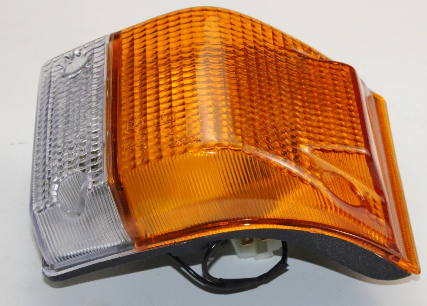 Truck Corner Light For ISUZU NPR NHR