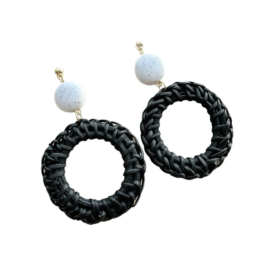 

Women's Light Luxury Long Rattan Dangle Earrings Round Geometric Polymer Clay Spliced Hand-Woven Straw Drop Earrings Fashion Jew