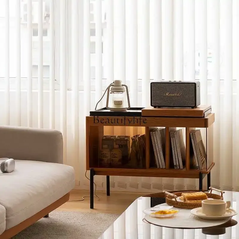 

FG26*Vinyl record player, cherry short cabinet, Nordic Japanese sofa, solid wood, books and newspapers