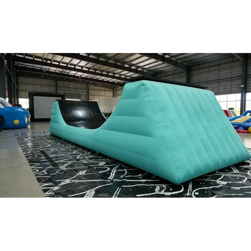 Waterproof UV Resistant Inflatable Skateboard Throwing Platform, Airtight Reinforced PVC Platform for Outdoor Sport Event Use