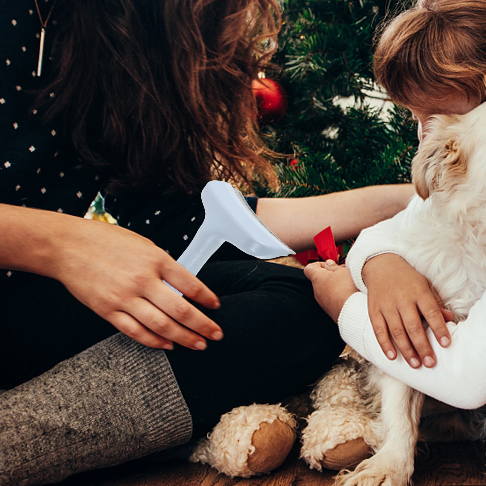 

Pet Hair Remover Comb Green Home Use Safe Dematting Brush for Cats Dogs Deshedding Grooming Tool Deshedding Comb for Dogs