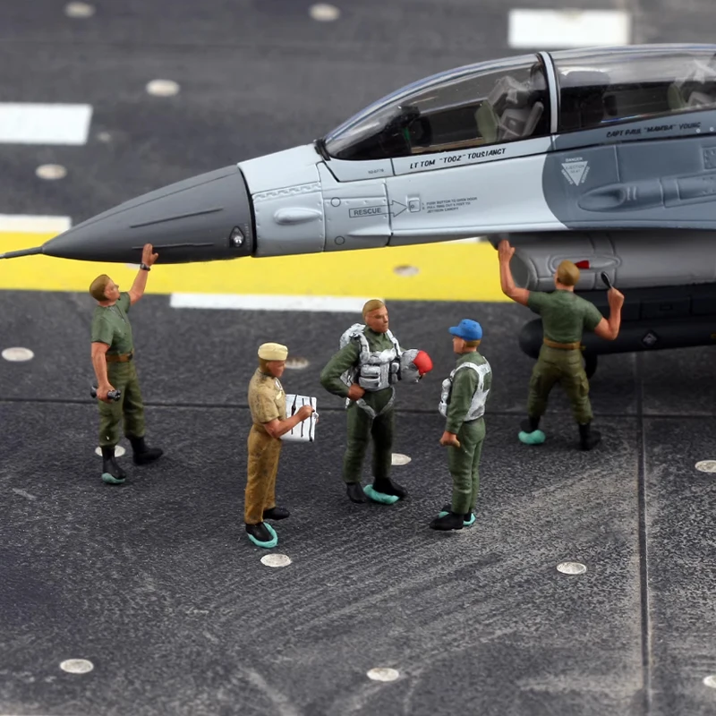 Figuras de resina de técnico de mantenimiento de suelo de piloto americano a escala 1/72 (un juego de 5) adecuadas para escenas de modelos de helicópteros y tanques