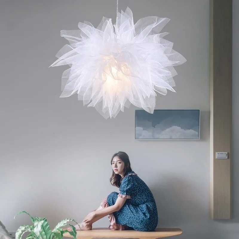 Modern Fluffy Pendant Light Elegant Mesh Lampshade Droplight Lighting Bedroom Study Room Decoration Creative Hanging Lamp 220V