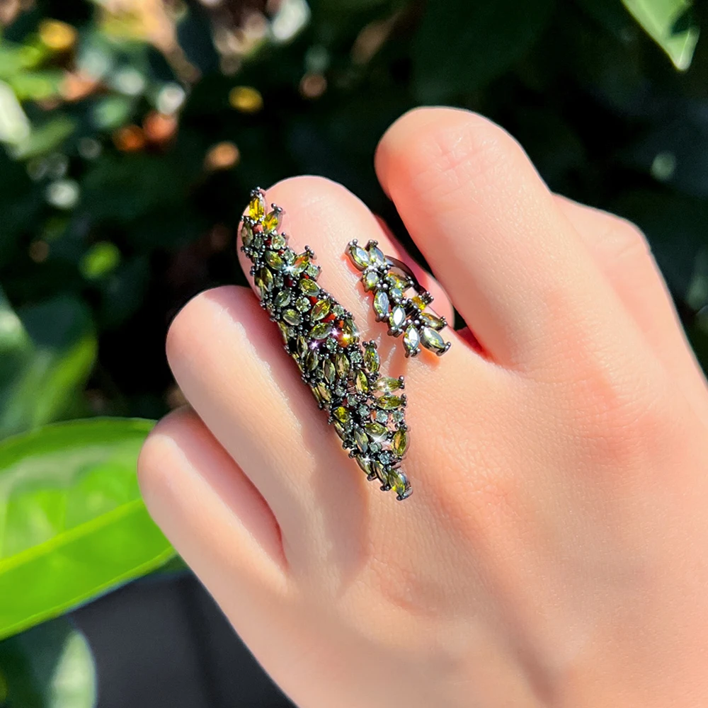 CWWZircons Einzigartiges Design, glänzend, olivgrün, Zirkonia, gepflastert, luxuriös, große Verlobung, verstellbare Ringe für Damen, Schmuck J0181