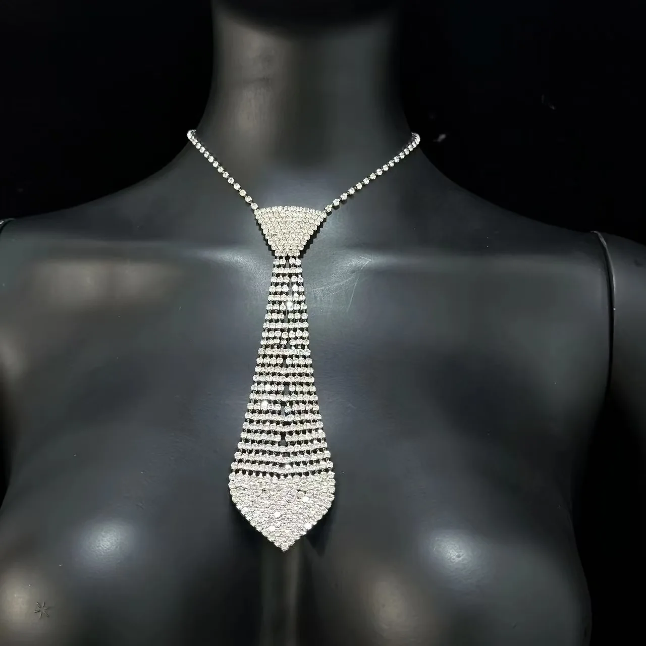 Ultra Sparkling New Model Crystal Tie Necklace Full Diamond Necklace Women's Banquet Evening Gown Accessories Light Luxury