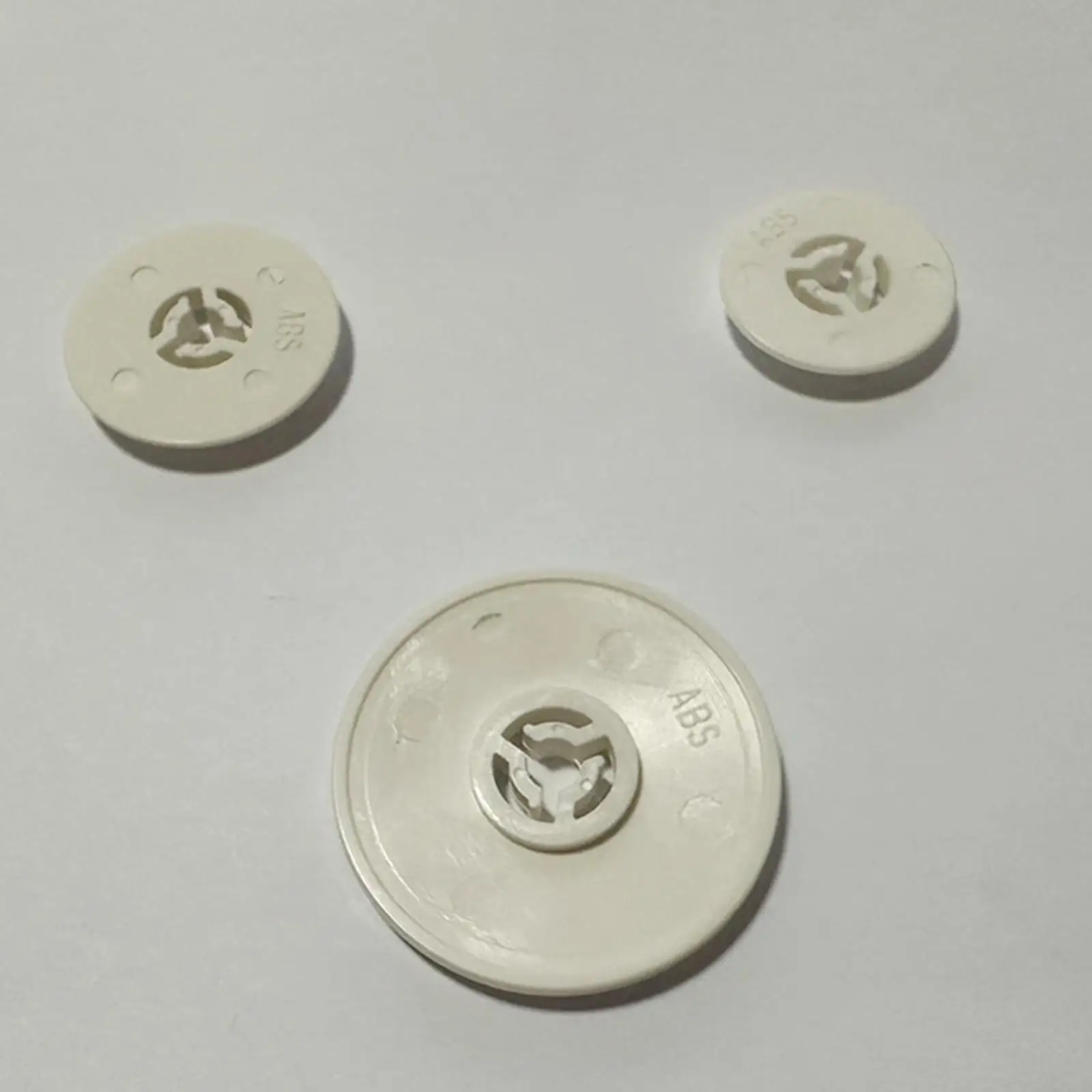 3Pcs Spool Cap Replacement 45/35/25mm Spool Pin Cap for Brother NX2000、、 RS250、RS260、 XR-6600、XR-7700、XR9000、XR9500prw