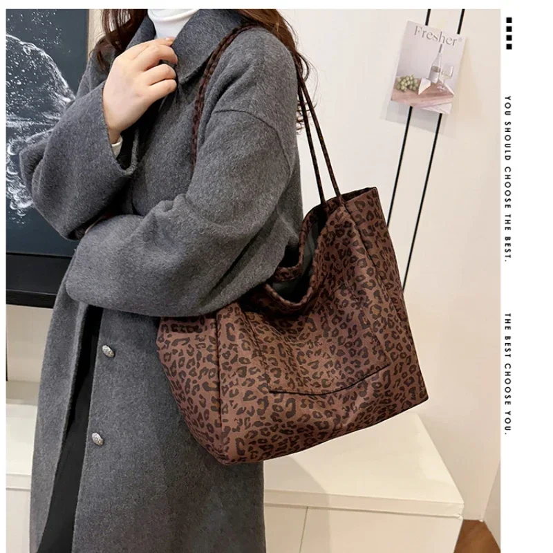 2024 Hot Selling Nylon Large Capacity Women's Tote Bag Panther Pattern Trendy Fashion Shoulder Bag Soft Simple Versatile Handbag