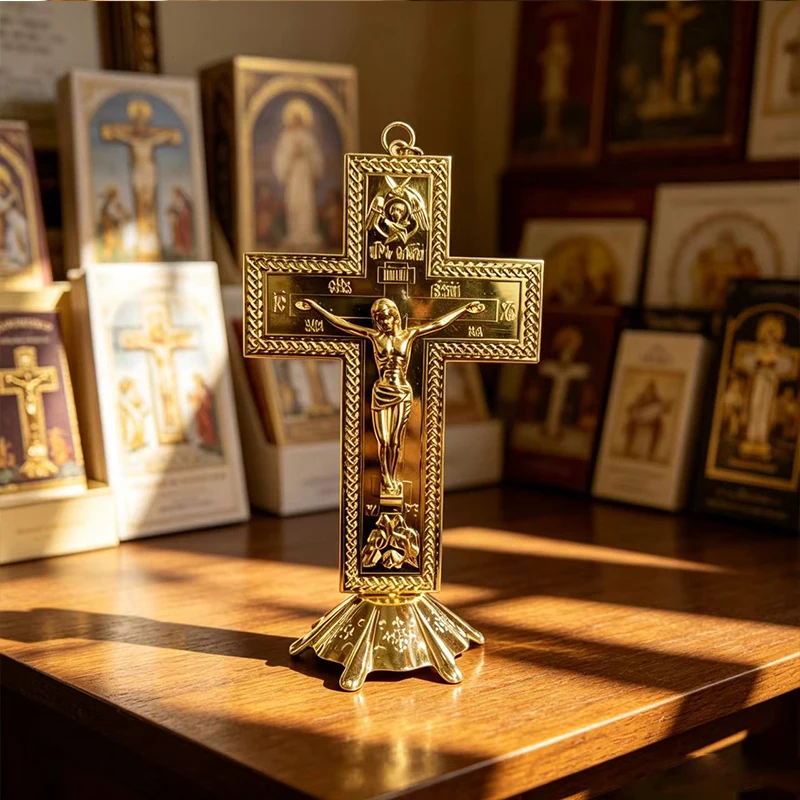 Neues 2026er Verziertes Goldfarbenes Tischkreuz mit Jesus-Statue und Sockel für den Altar im Haus Orthodoxer Christen zum Beten und Ausstellen – Detail 2
