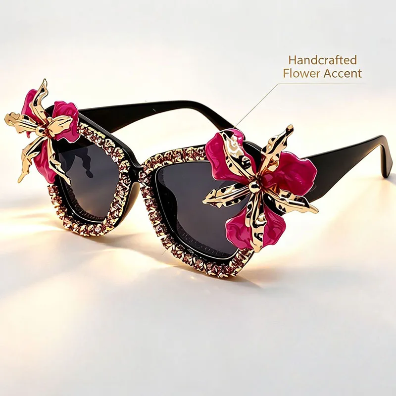 Image of 2026 Neue Luxus-Kristall 3D-Blumen-Sonnenbrille für Damen, Barocke Glitzer-Strass-Übergrößen-Brille für Outdoor-Partys, Modische Dekorative Brillen