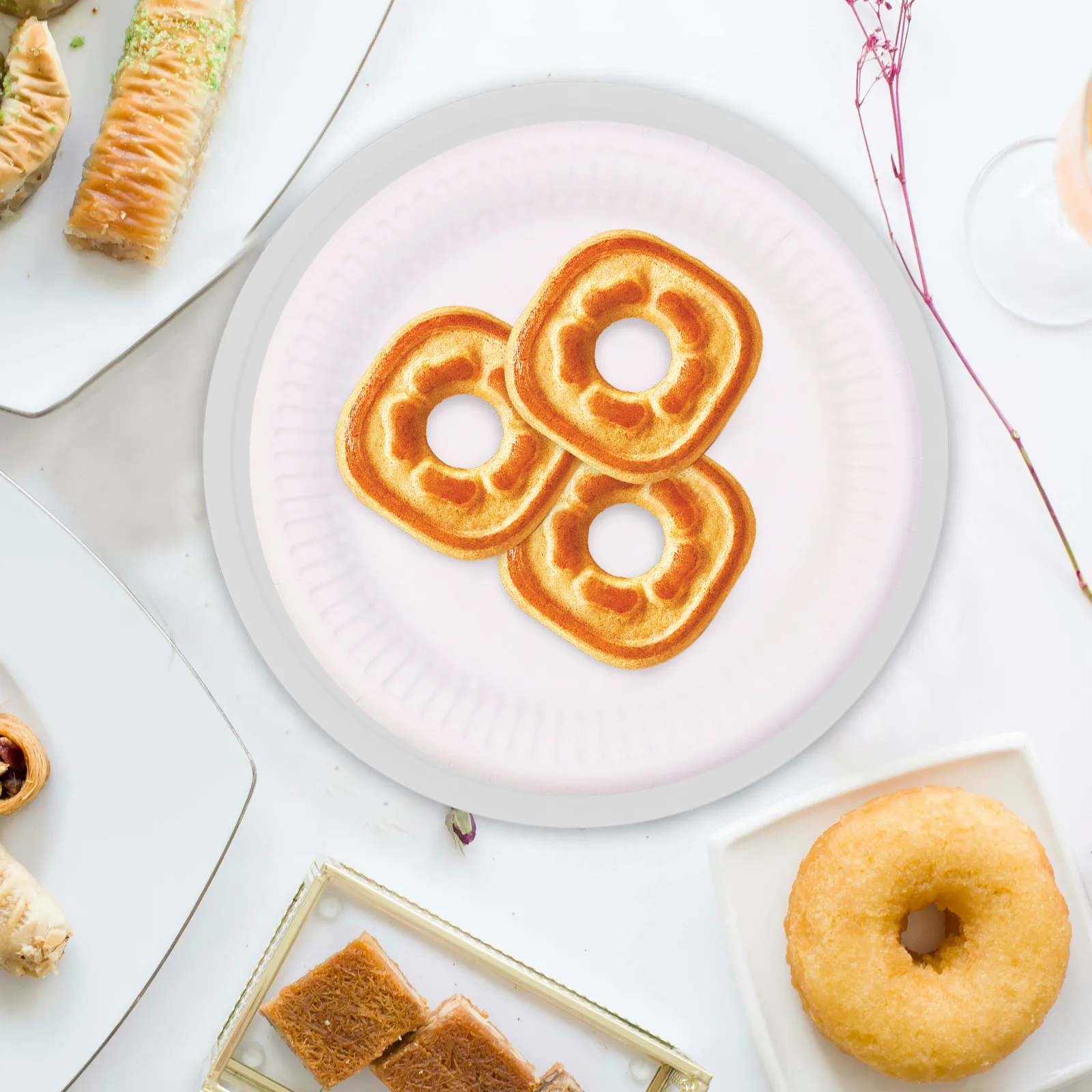 

20pcs Paper Plate Holders Reusable Plastic Base For Barbecue Camping Picnic Dinner Plates Holder Portable Grill Food Support