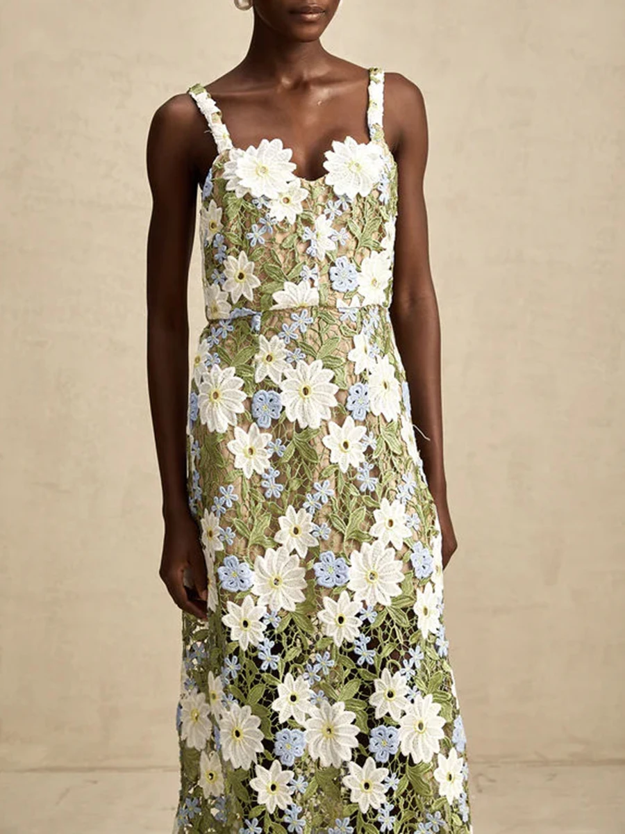 TWOTWINSTYLE カラーブロック痩身ファッションミディドレス女性のためのスクエアネックノースリーブパッチワークアップリケドレス女性服