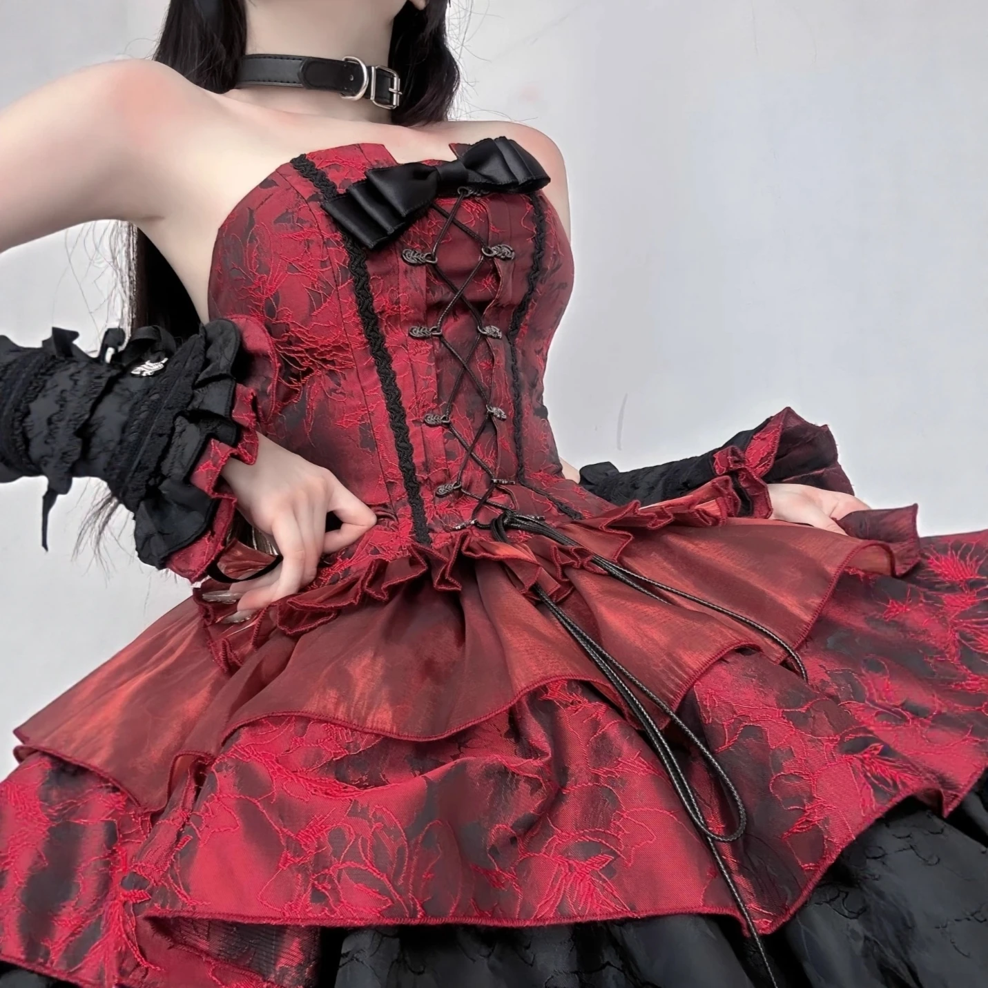 تنورة لوليتا لوليتا باللون الأحمر من Loween Fibone ter طقم أورم للمدرسة الحلوة للسيدات لخريف 2025 #4