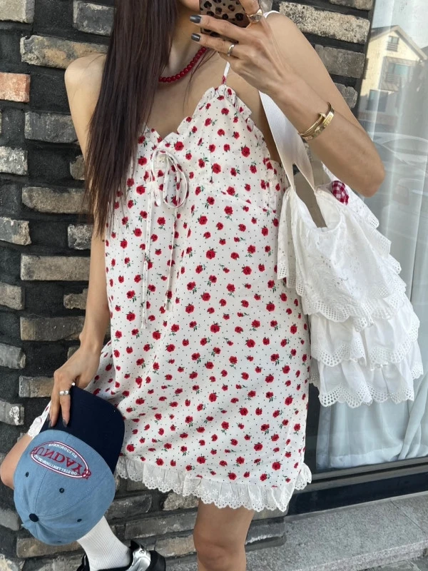 กระโปรงลายดอกไม้ผูกโบว์สไตล์หวานน่ารักสำหรับผู้หญิง แต่งขอบลูกไม้ ผ้าฝ้ายทรงวี เอวสูง ทันสมัย