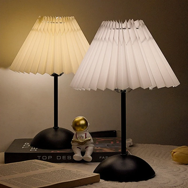 LED Table Lamp Nordic Pleated Fabric USB Plug For Living Room Home Bedroom Atmosphere Decoration Not Including Bulbs