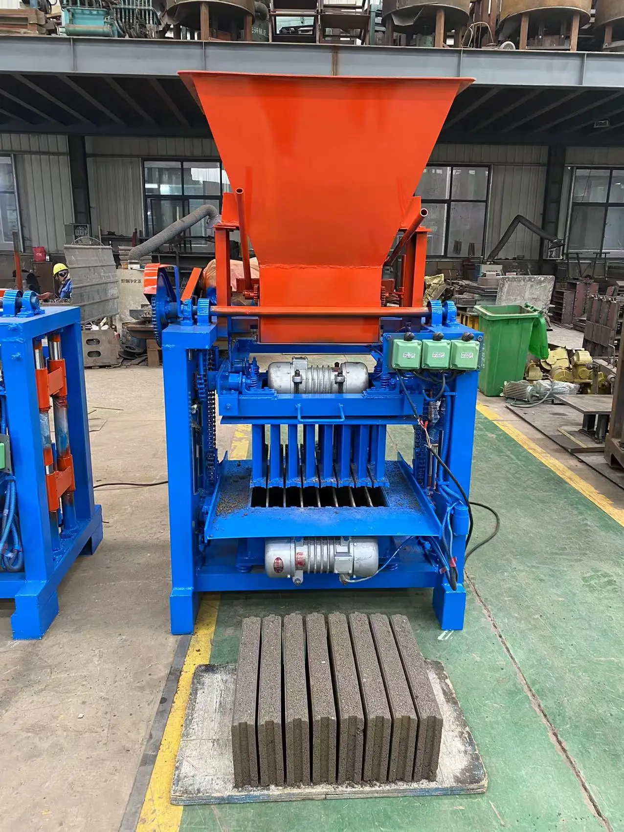 Máquina semiautomática de bloques de hormigón huecos, máquina de ladrillos sólidos, pavimentación entrelazada, buen negocio