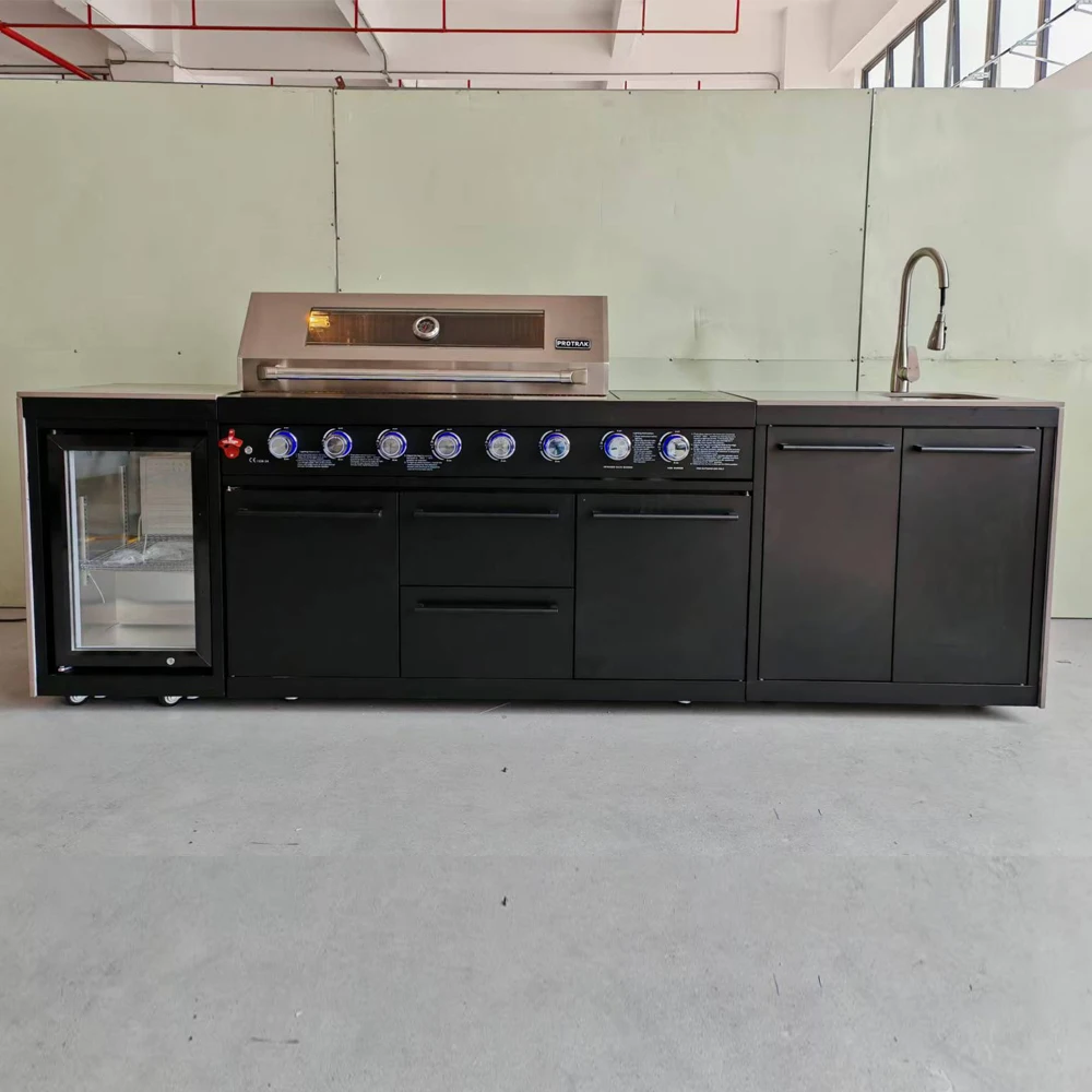 Outdoor Kitchen Stainless Steel BBQ Island with Adjustable Height Grill and Sink for Convenient Outdoor Entertaining