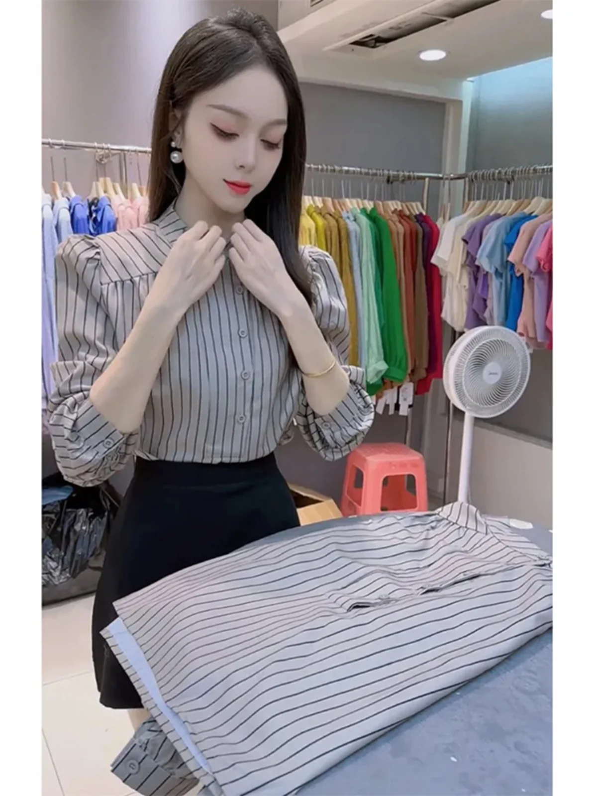 

Женская модная универсальная блузка Ele Stripe с длинным рукавом из полиэстера, новинка осенней коллекции, красивая и изысканная.