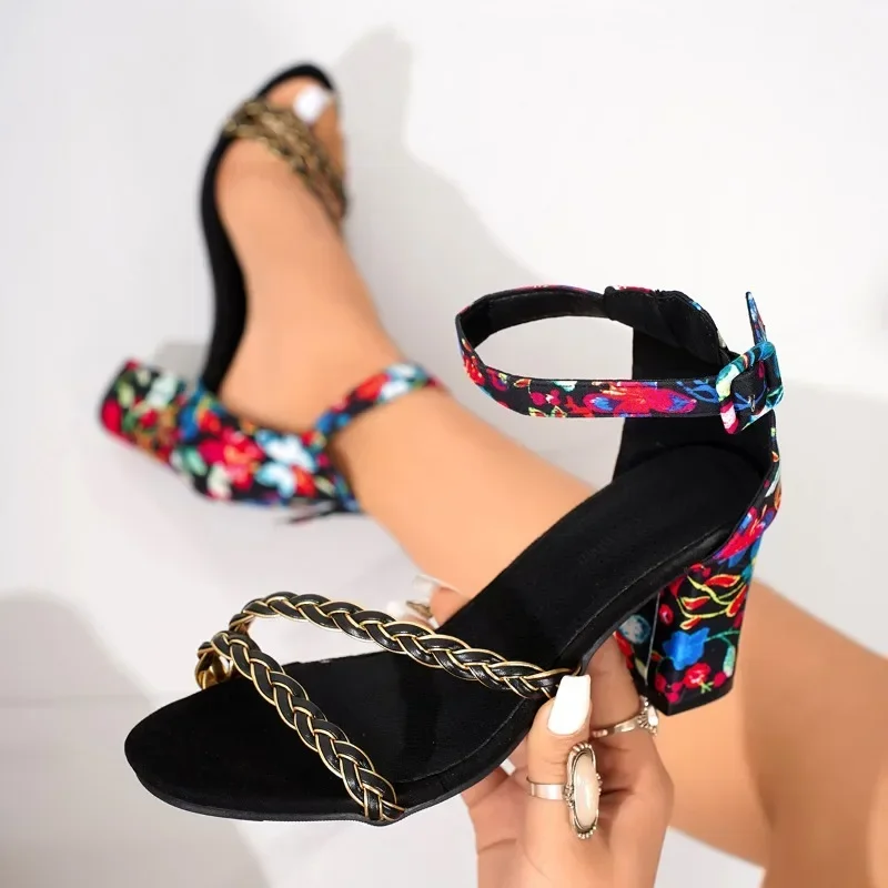 

Женская обувь, горячая распродажа, женские сандалии с открытым носком, модные летние новые босоножки на высоком каблуке с принтом для офиса и карьеры, большие размеры