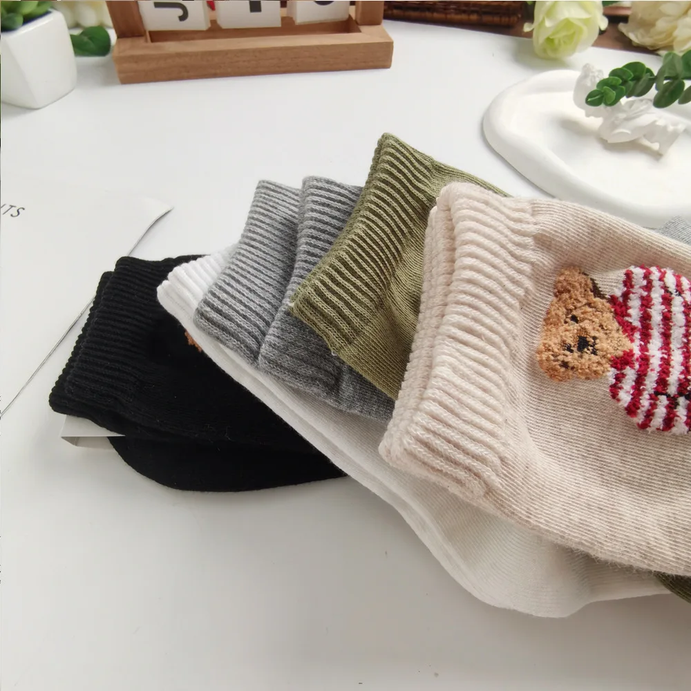 العصرية الكرتون الدب منتصف العجل الجوارب القطنية للنساء سترة غير رسمية الكبار الإناث لطيف الدب الجوارب مريحة تنفس ملابس المنزل