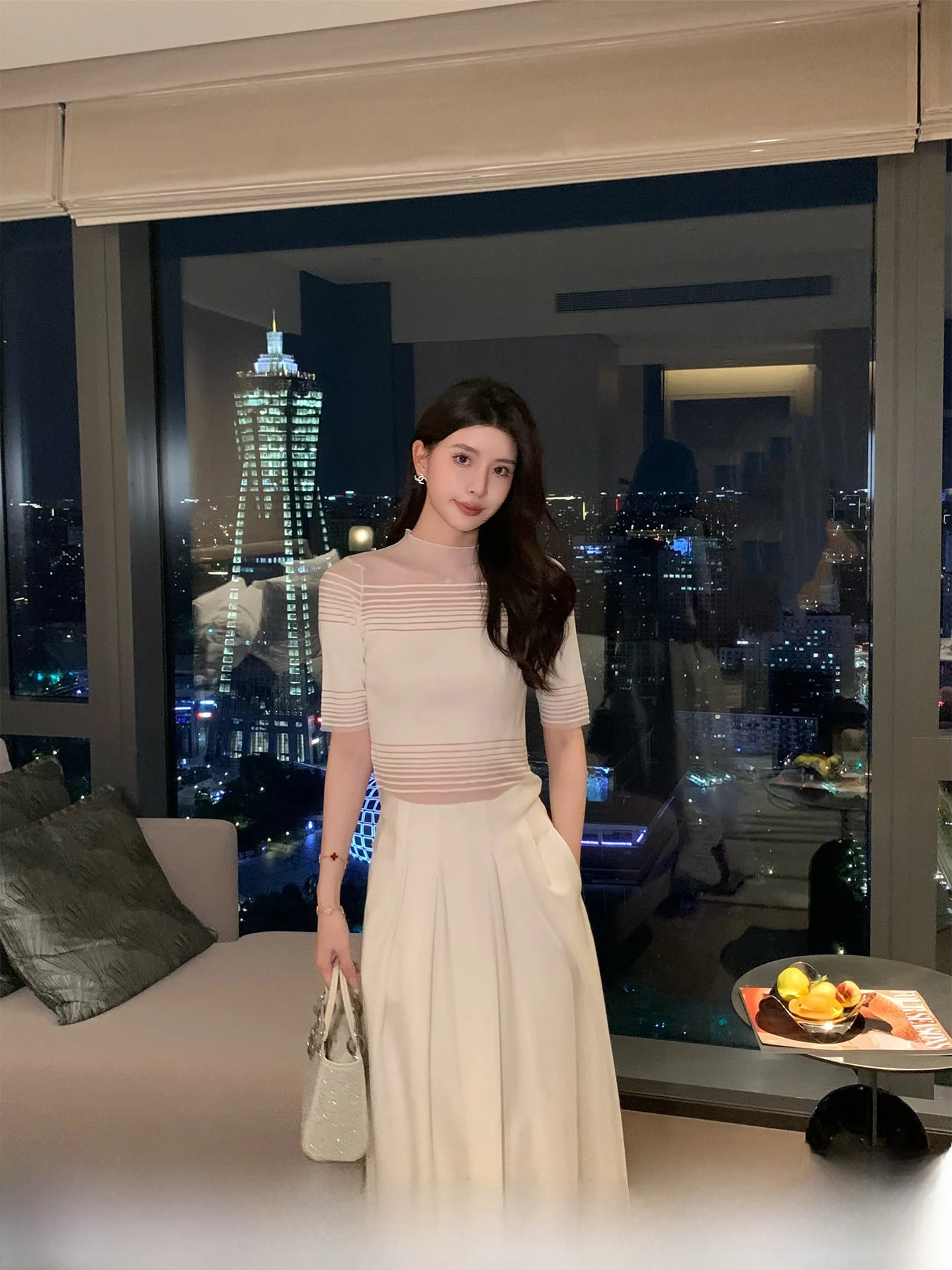 

Kun【Mili Light】Бежевый тяжелый вязаный свитер Све для женщин ранней весны, утягивающий шерстяной топ, новый повседневный трикотаж