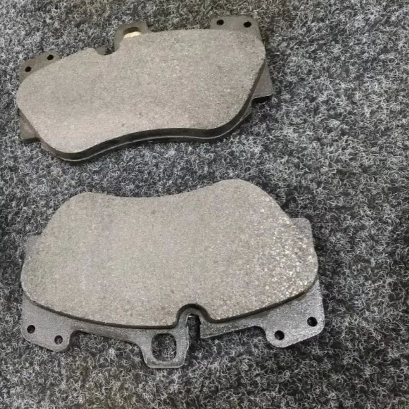 

Suitable for LP700 Carbon Ceramic Front and rear brake pads Gallardo brake pads Calf handbrake pads 470698151