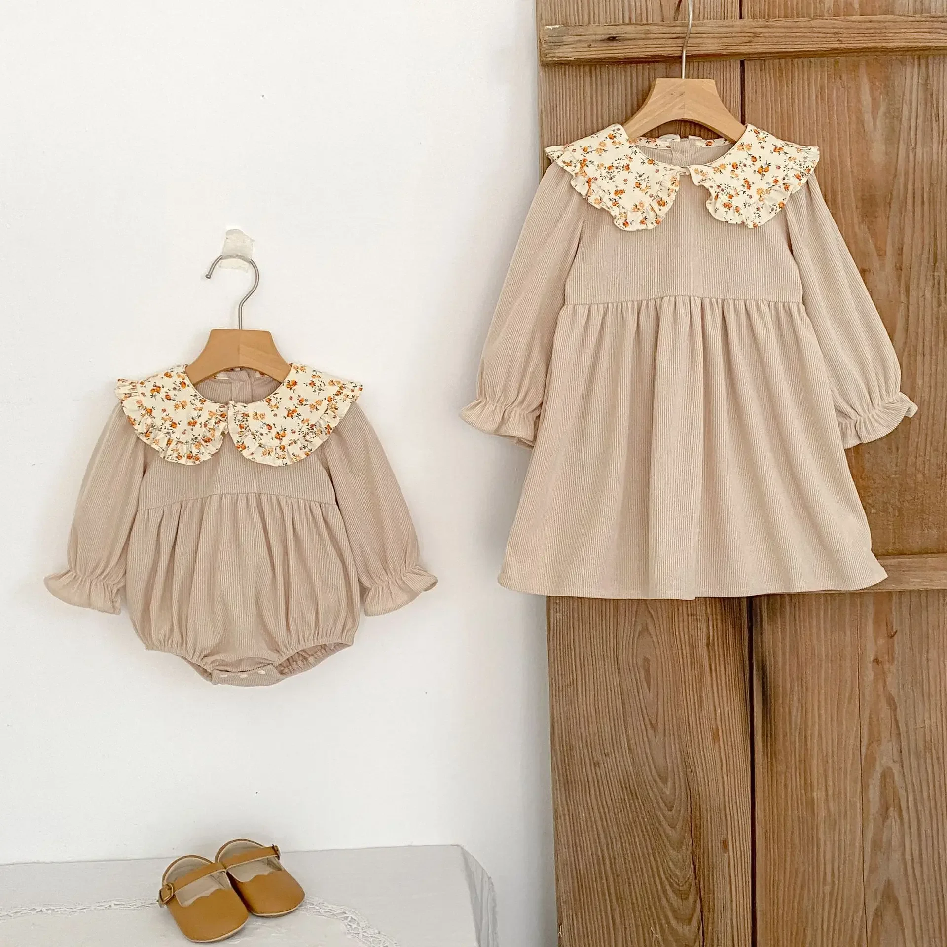 

Spring Autumn Toddler Girls Khaki Long Sleeve Floral Ruffled Collar Dress Infant Romper Sibling Outfits