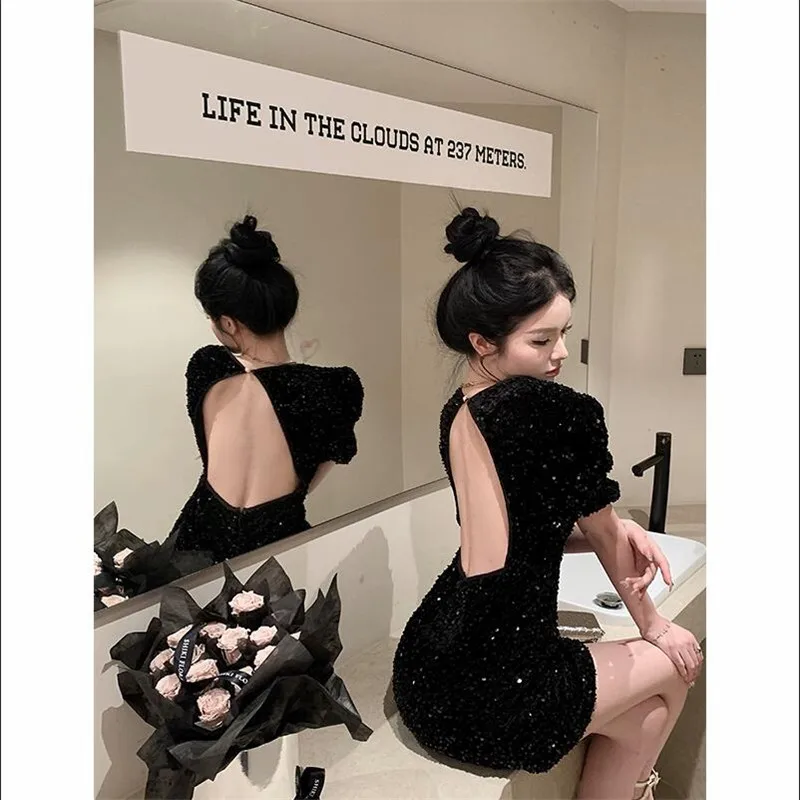 

New Fashion Shining Sequined Sexy Little Black Dress O Neck Open Back Bodycon Super Mini Dress Puff Sleeve Slim Club Party Dress