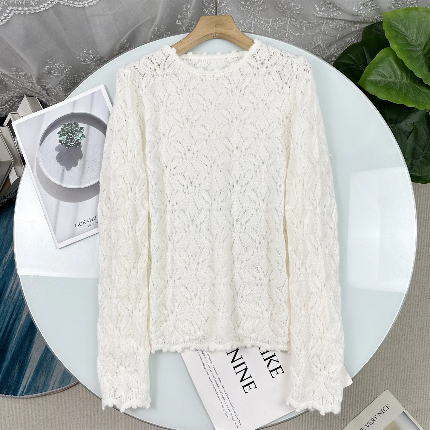 

Shiny Sequin Knitwear Loose Hollow out Embroidery Spring 2026 Women's round Neck Sweater Exclusive Elegant Fashion