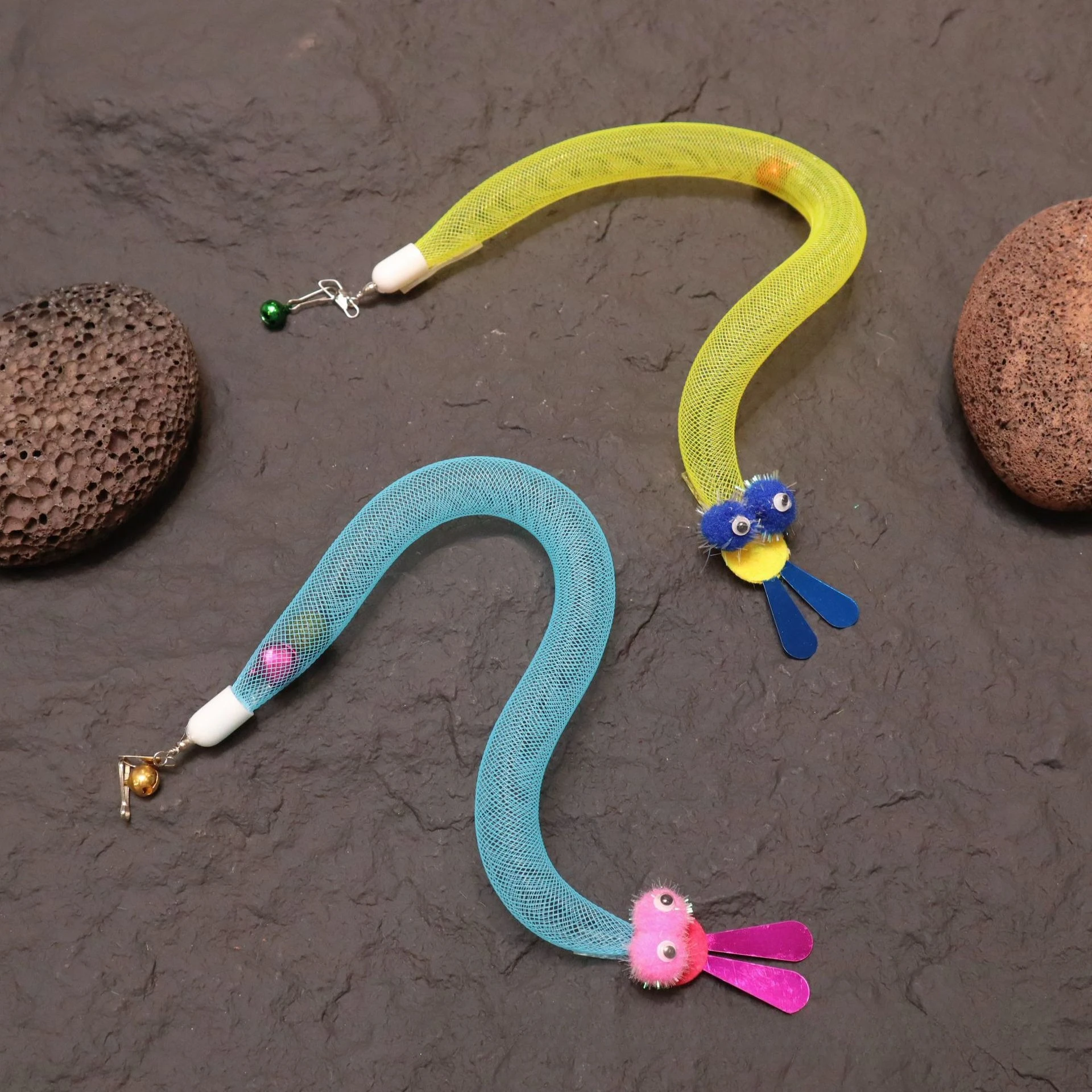 Elastisches Netzspielzeug mit Insekten-Simulation aus Kunststoff, interaktives Katzenspielzeug für Kätzchen – Detail 3