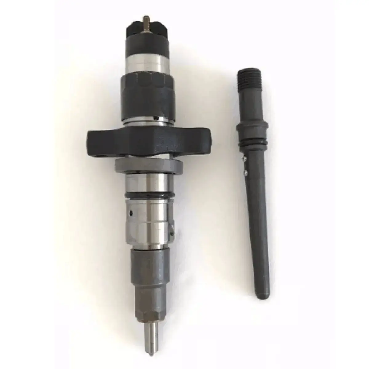 New 0445120113 Common Rail Fuel Injector 0 445 120 113 Diesel Injectors for DO-DGE ETH Engine