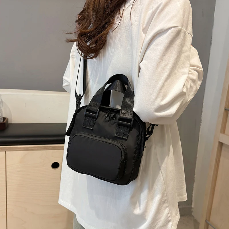 

Women Fashion Shoulder Bag Large Capacity Stylish Messenger Bag Adjustable Strap Casual Handbag Multi-pockets Chic Hobo Bag
