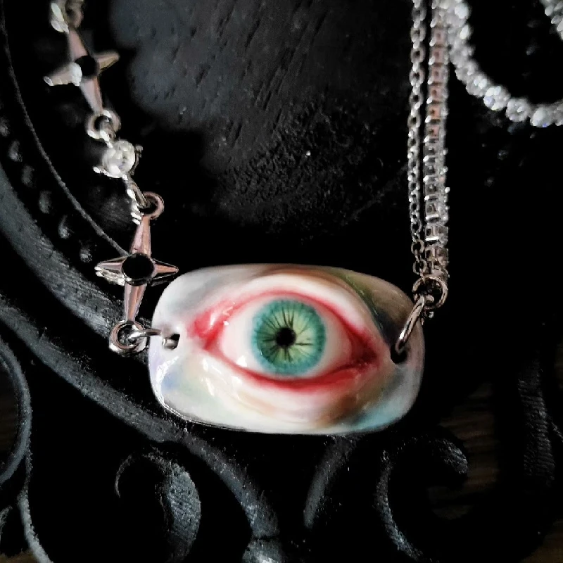 

3116 Creative Handmade Eye Necklace Cthulhu Eyeball Dark Punk Style Hip Hop Gothic Jewelry Halloween Artwork Customized Gift