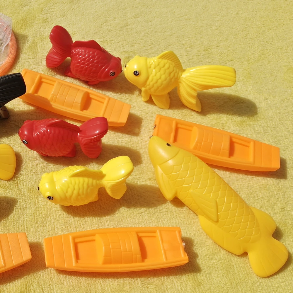 15Pcs Magnetic Fishing Toys Plastic Fish Goldfish Pretend Playset Large Arowana Boat Summer Bathtime Toy for Kids Children Gift