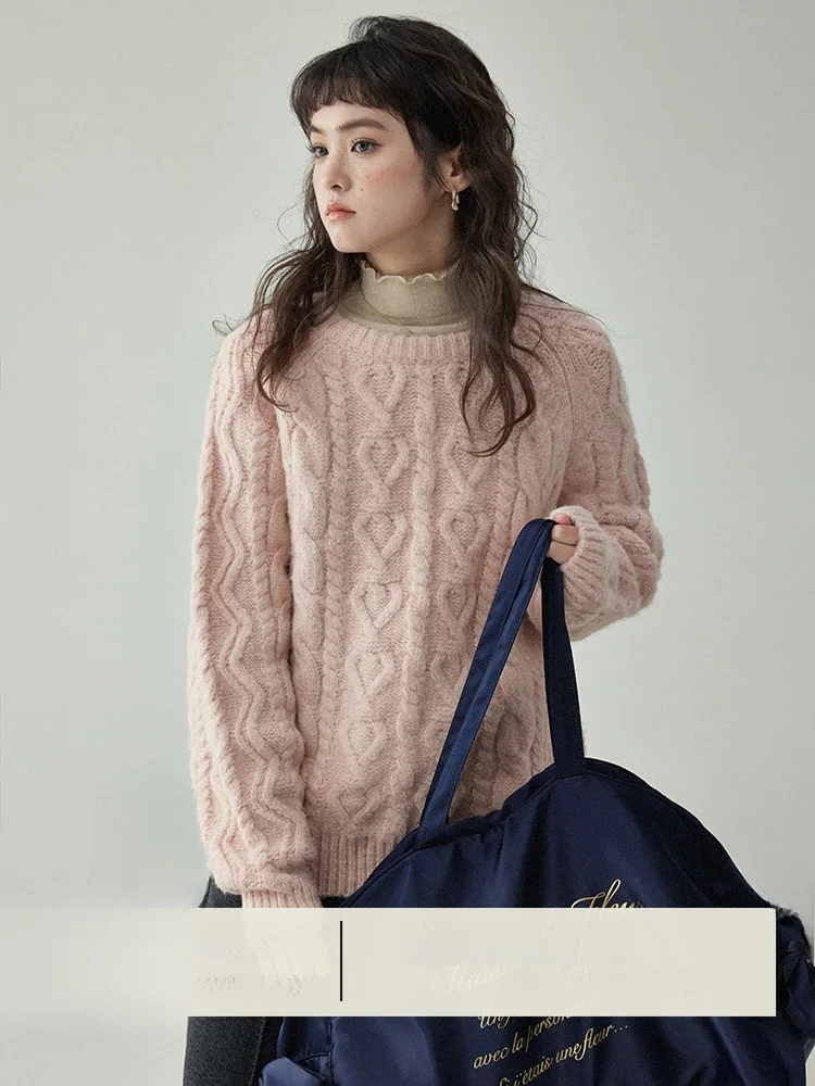 

Thickened Loose Knitted Sweater with Twist round Neck Overhead Style Soft And Warm Autumn Winter Essential Casual Fashion