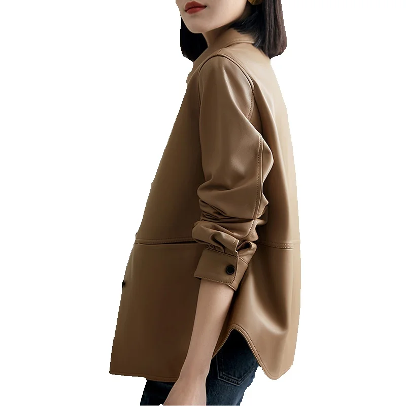 

Exquisite Lapel Short Sheepskin Jacket With Loose Fitting Leather Silhouette