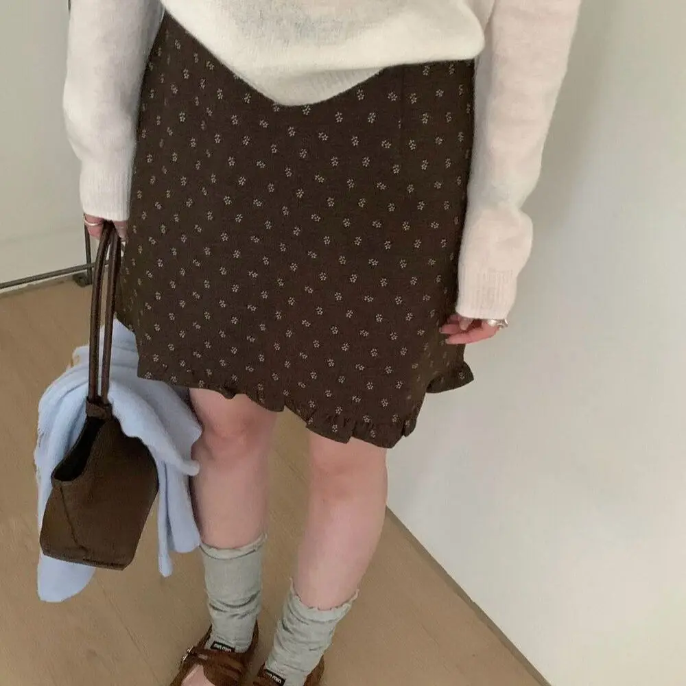 Women's Woolen Skirt, Autumn and Winter, Plus Size, Brown, Slimming, Ruffled Short Skirt, High Waist, Retro A-line Skirt