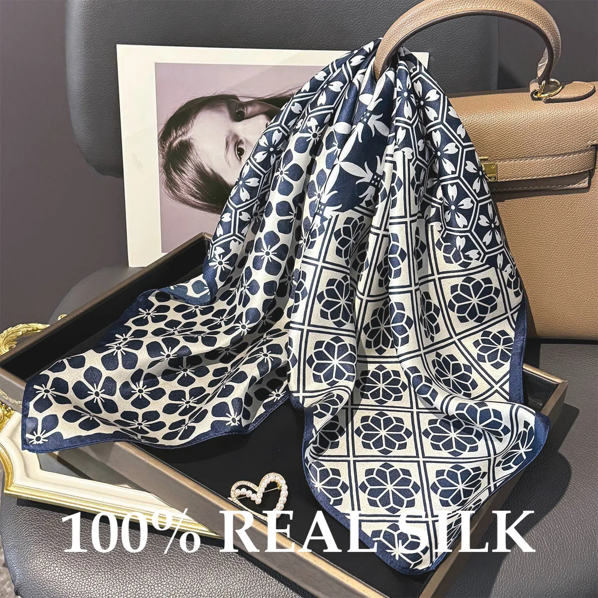 

Модный шелковый платок 2026 года: 100% натуральный шелк, квадратный атласный шарф для женщин, шаль, фулярд, хиджаб, нейкерчиф, бандана с принтом, буфанда, эшарп