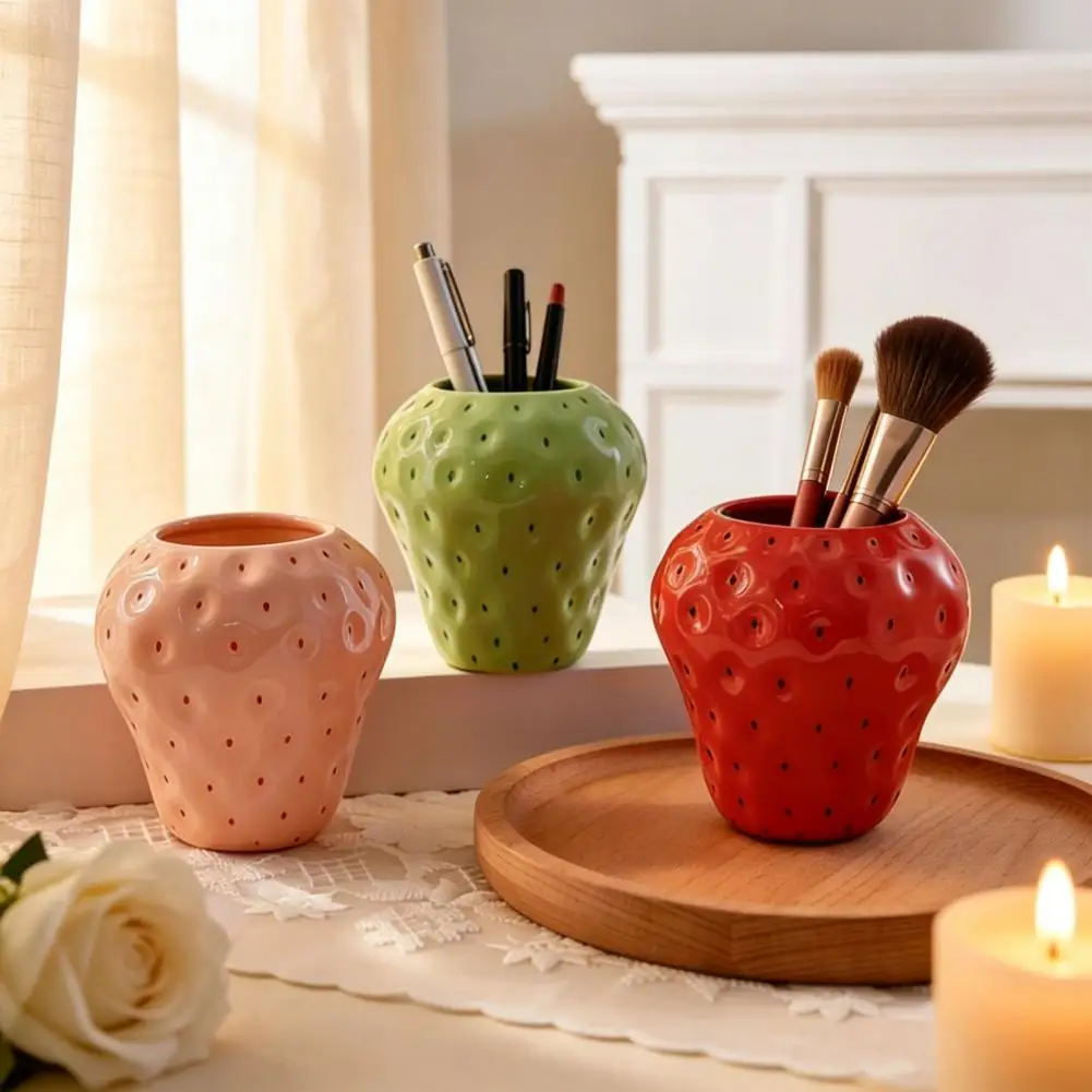 Vanity Table Organizer Strawberry Shaped Flower Vase Makeup Brush Holder Organizer Desktop Pen Holder Storage Container for Home