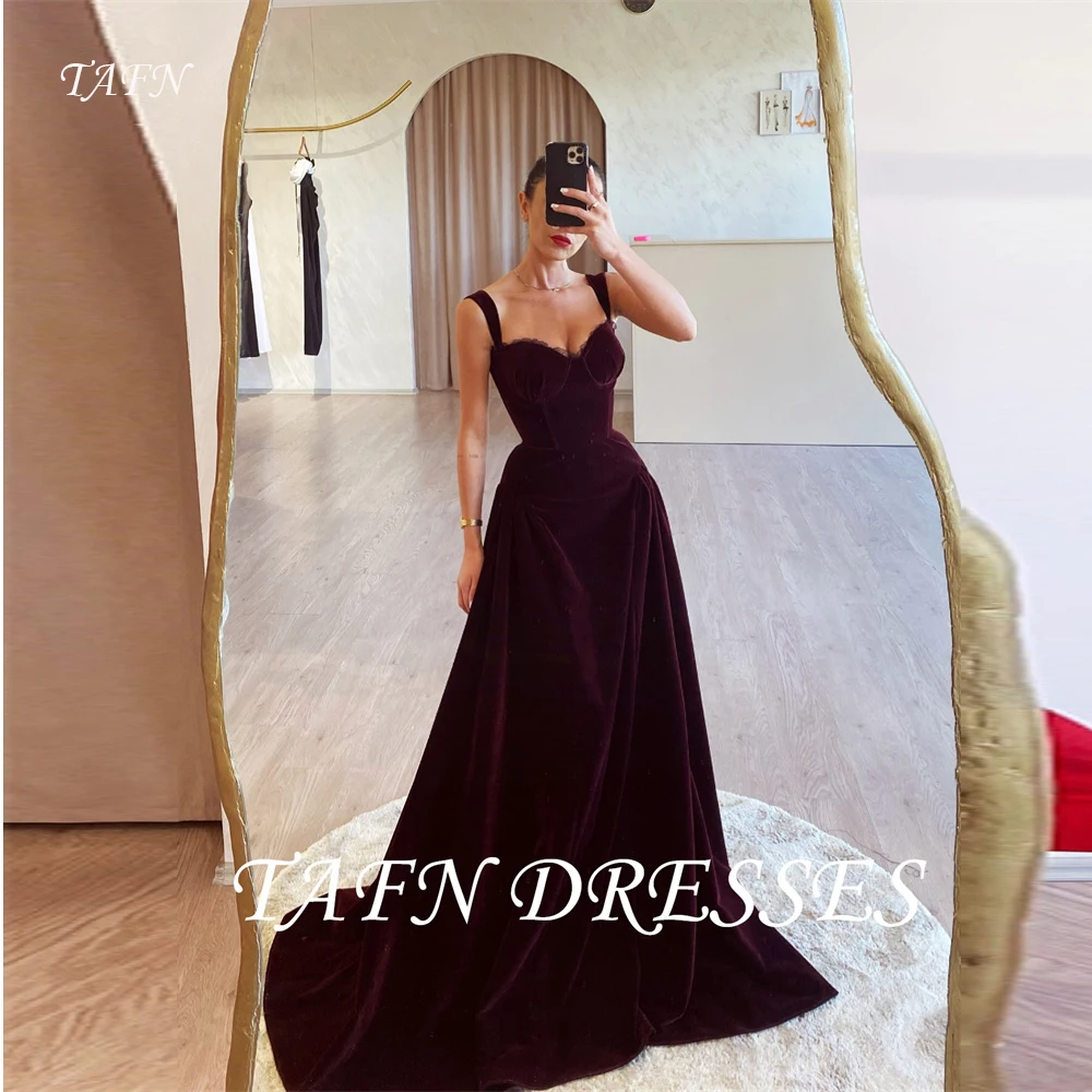 TAFN Simple Black Velvet Formal Evening Dresses Sweetheart Straps Sweep Train Wedding Party Dress Arabic Women Long Customized