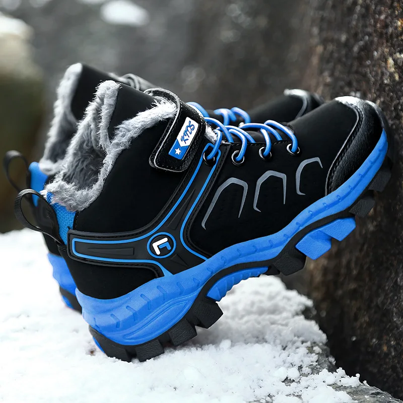 A pair of children's anti-slip winter hiking boots with thermal insulation lining, grippy sole for snowy cold days CD-888