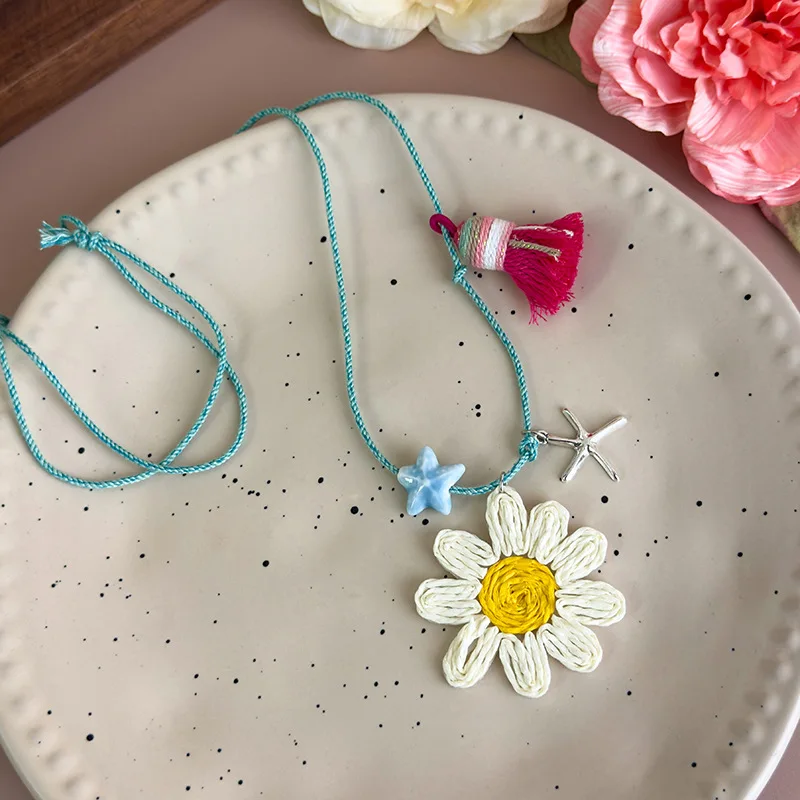 Sun Flower Straw Shell Starfish Choker Necklace for Women Summer Island Resort Photogenic Lightweight Boho Beachwear