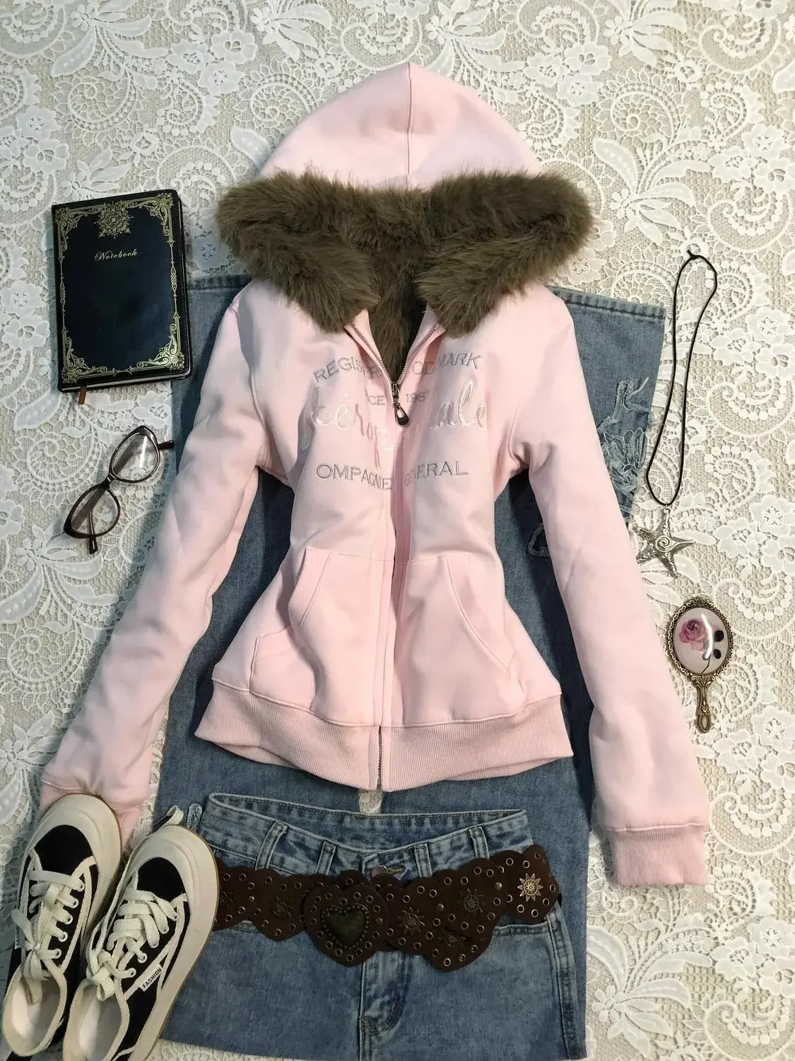 الشتاء الأمريكية الرجعية الصلبة مقنعين هوديي المرأة عارضة الأزياء فو الفراء زمم البلوز أنيقة خمر الشارع الشهير سترة جديدة #3