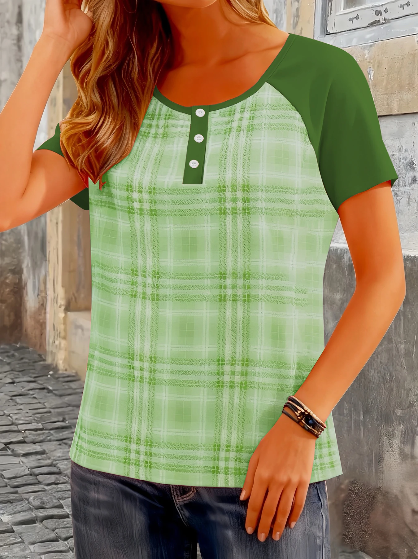 Damen-T-Shirt mit Karomuster in Übergröße, kurzärmlig mit Knopfdetail für Frühlings- und Sommermode