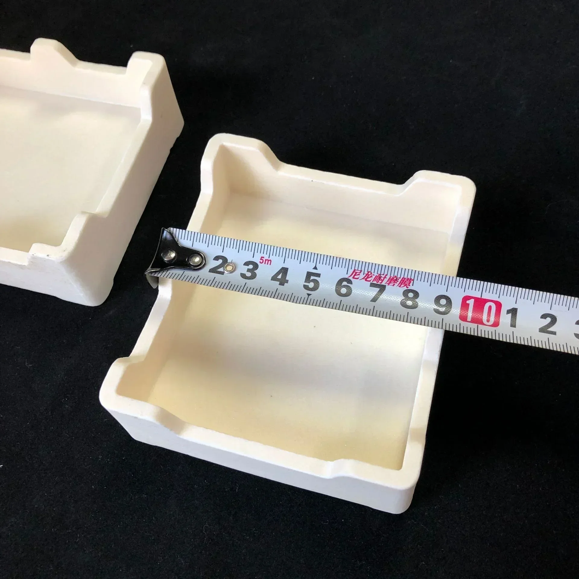 

High Purity Refractory Alumina Ceramic Sagger 220x220x40mm Ceramic Box Crucible for Industrial Use