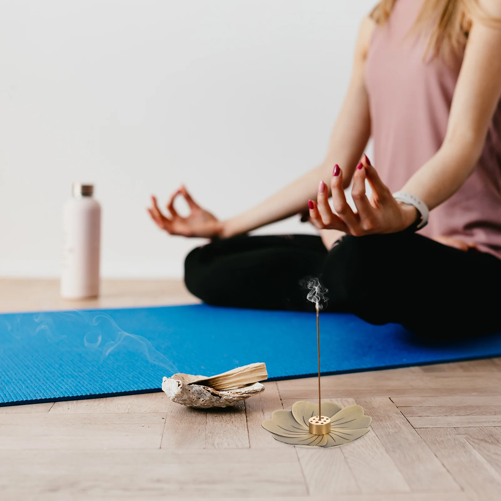 

2pcs Golden Retro Flower Incense Burner Holder Multifunctional Stick Coil Burning Desktop Decor For Home Office Yoga Meditation