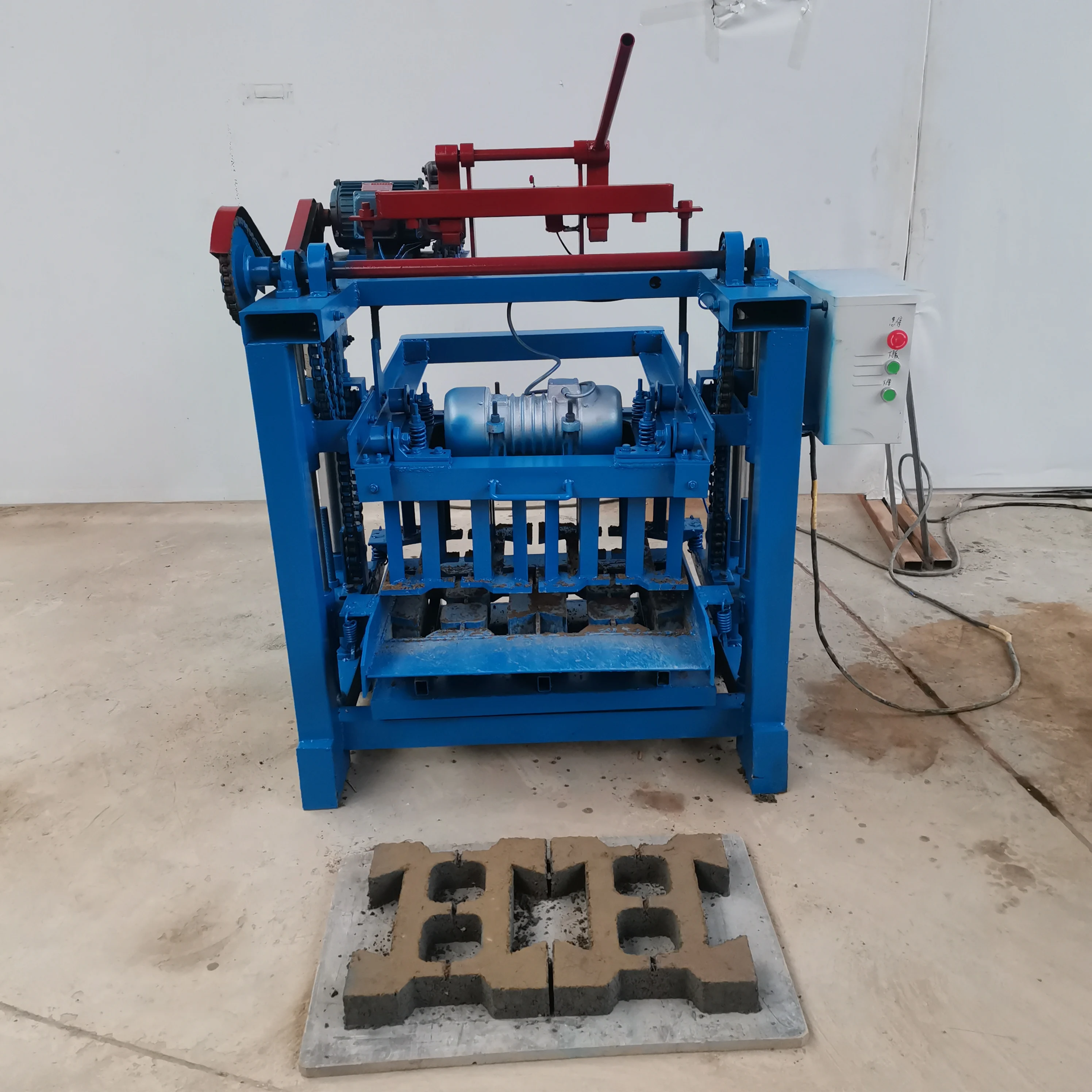 Small Manual Brick Making Machine for Self-Build Projects